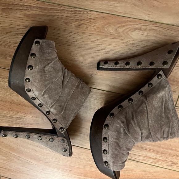 Guess wooden clogs, size 7 - Picture 2 of 2